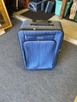 Roller suit case