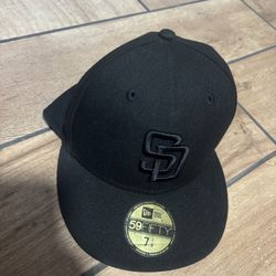 Black New Era San Diego Padres Fitted Hat