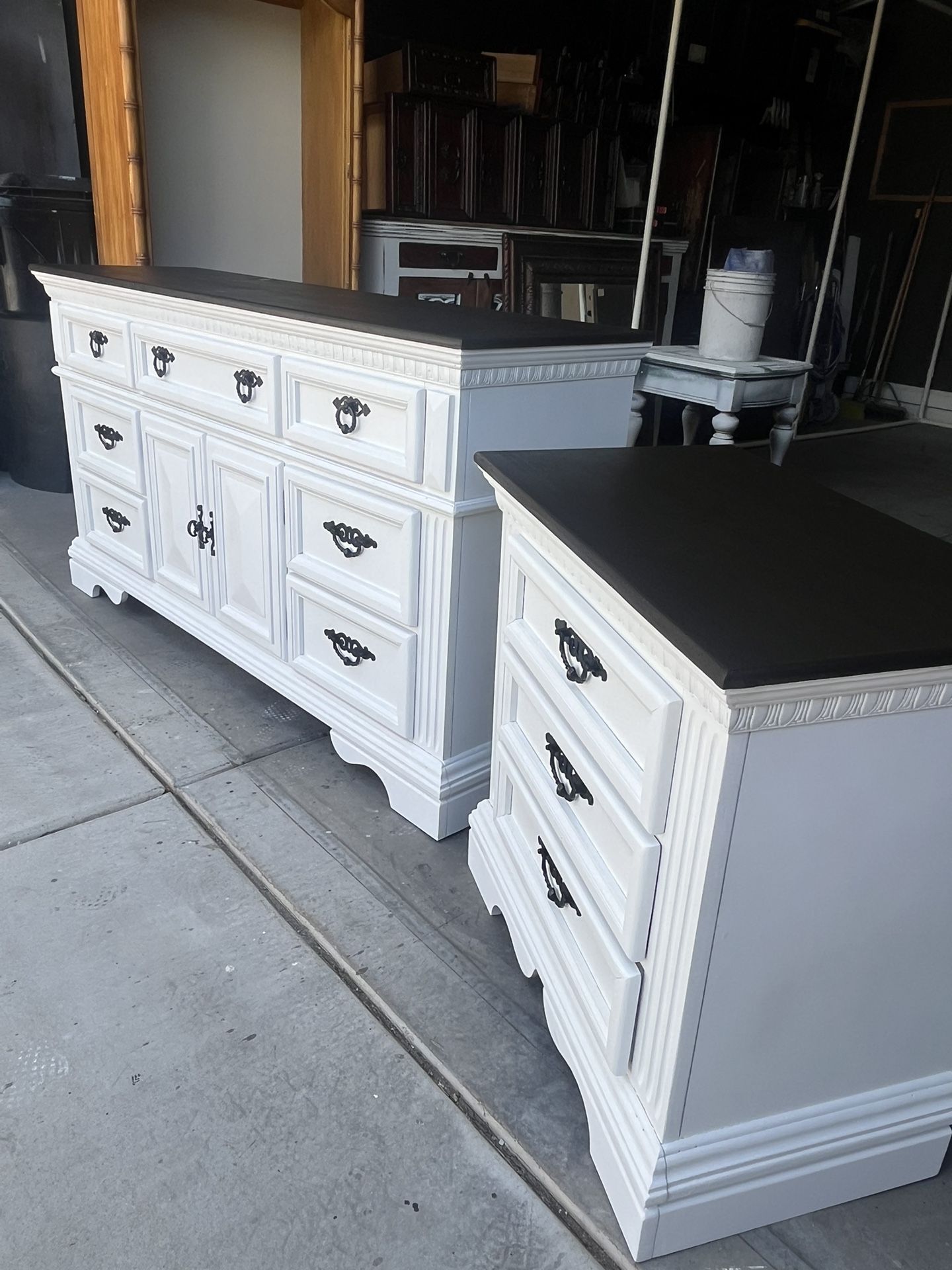 SOLID PINE RUSTIC FARMHOUSE DRESSER AND ONE NIGHT STAND