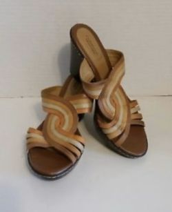 Wedge sandals - Size 9
