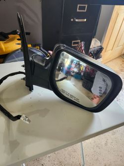 2007-2013 Toyota Tundra 2008-2013 Sequoia RH Passenger Chrome Power Heated Mirror