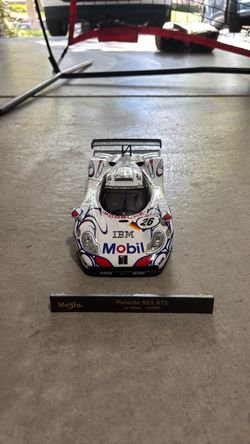 1:18 Maisto Porsche 911 GT1 #26 Diecast Model