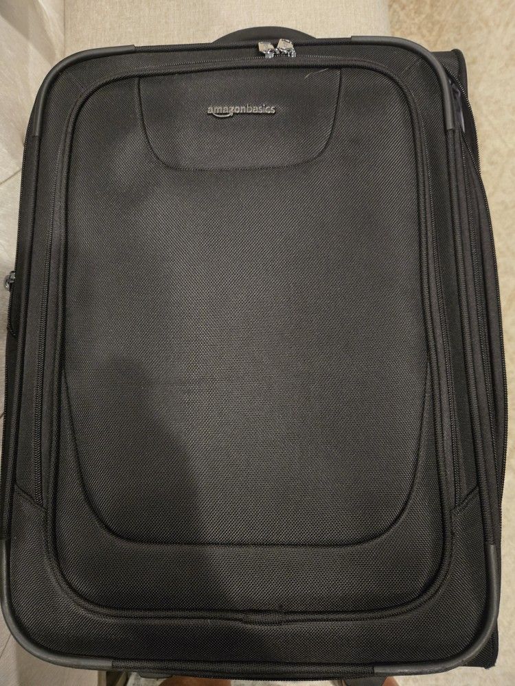 Amazon Basic Carry On With Wheels