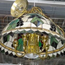 Stained glass hanging lamp no cracks or chips