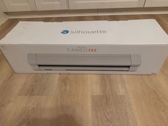 Silhouette Cameo Pro wide 24”