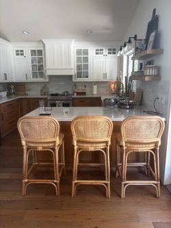NEW! Set of 5 Rattan Counter Height Bar Chairs Stools