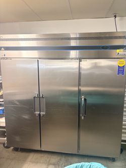 COMMERCIAL REACH-IN FREEZERS – BAKERY CLOSING