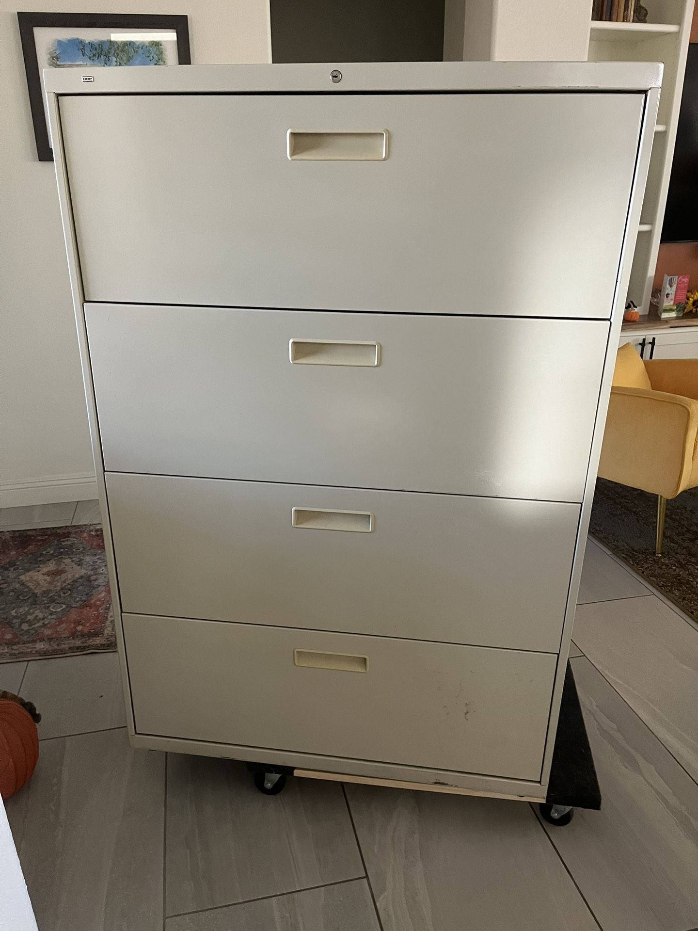 FREE metal Filing Cabinet