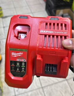 Milwaukee rapid charger