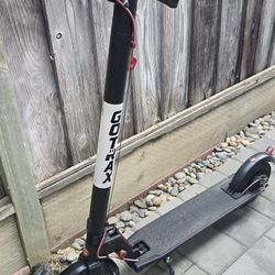 Not Working GOTRAX Electric Scooter 8.5" Tire for fix up or for parts

For sale is not working Electric Scooter only. No charge adapter.

Used to work