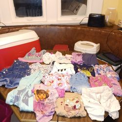 Girls sizes 5T's clothing LOT #1