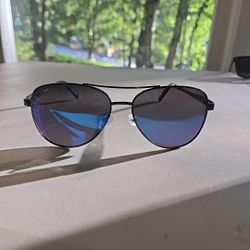 The Foster Grant Gunmetal Gray with Black Solo Polarized Sunglasses