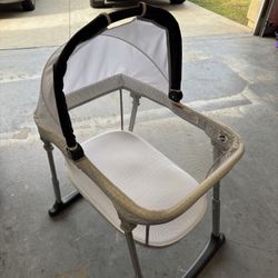 Graco Baby Bassinet