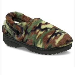 Crocs Unisex Adult Classic Army Camo Fur Clogs - Size Men 7/Size Women 9 - NEW
