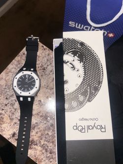 Black Ap swatch