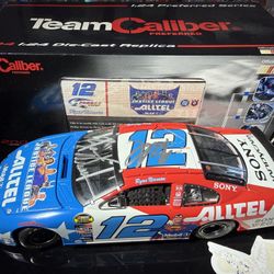 2004 Ryan Newman Autographed Die Cast 1:24 NASCAR