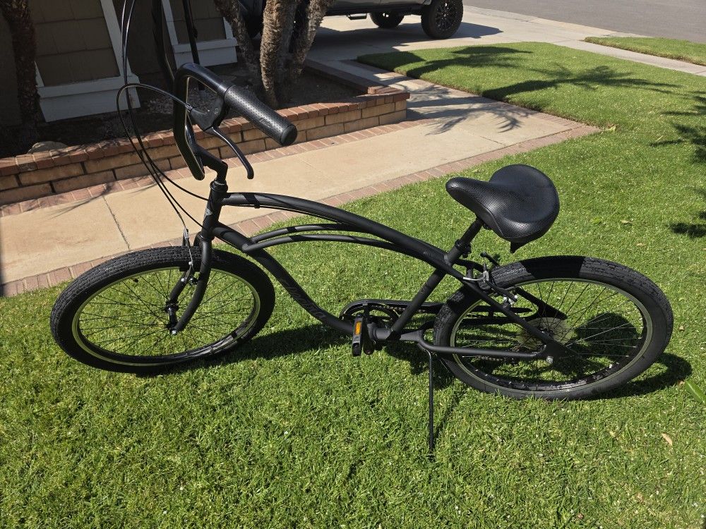 Electra Cruiser 7 Speed/ Matte Black