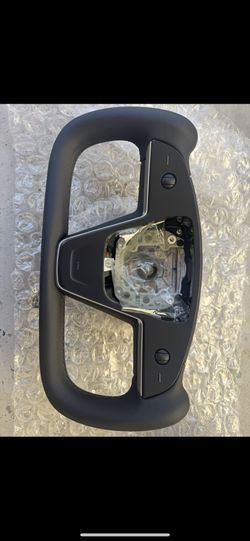 Model S Yoke Steering Wheel With Air Bag