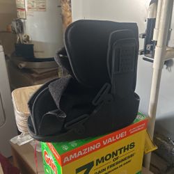 Boot for sprained foot or broken support