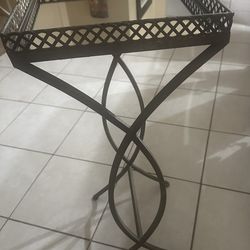 Plant stand/ catch all table