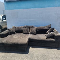 Custom-Made L-Sectional Couch – Lightly Used
