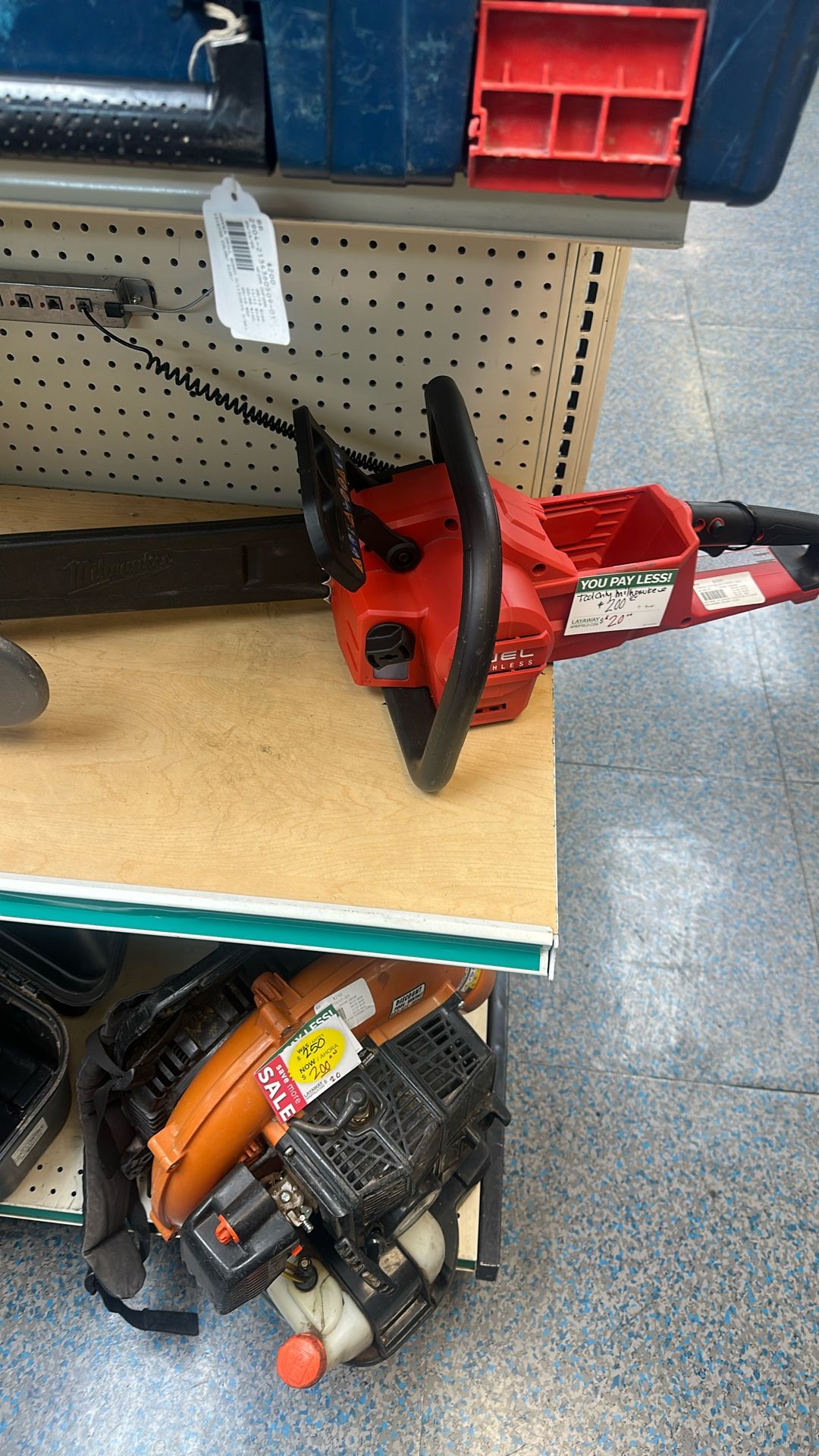Milwaukee Chain Saw