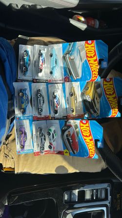 HOT WHEELS
