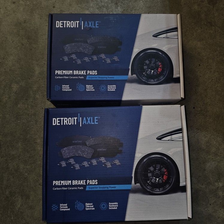 2003 To 2006 Ford Expedition Front And Rear Break Pads.