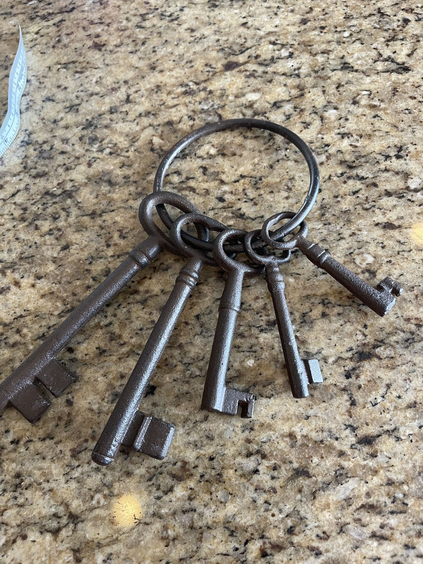 Cast Iron Keys And Ring