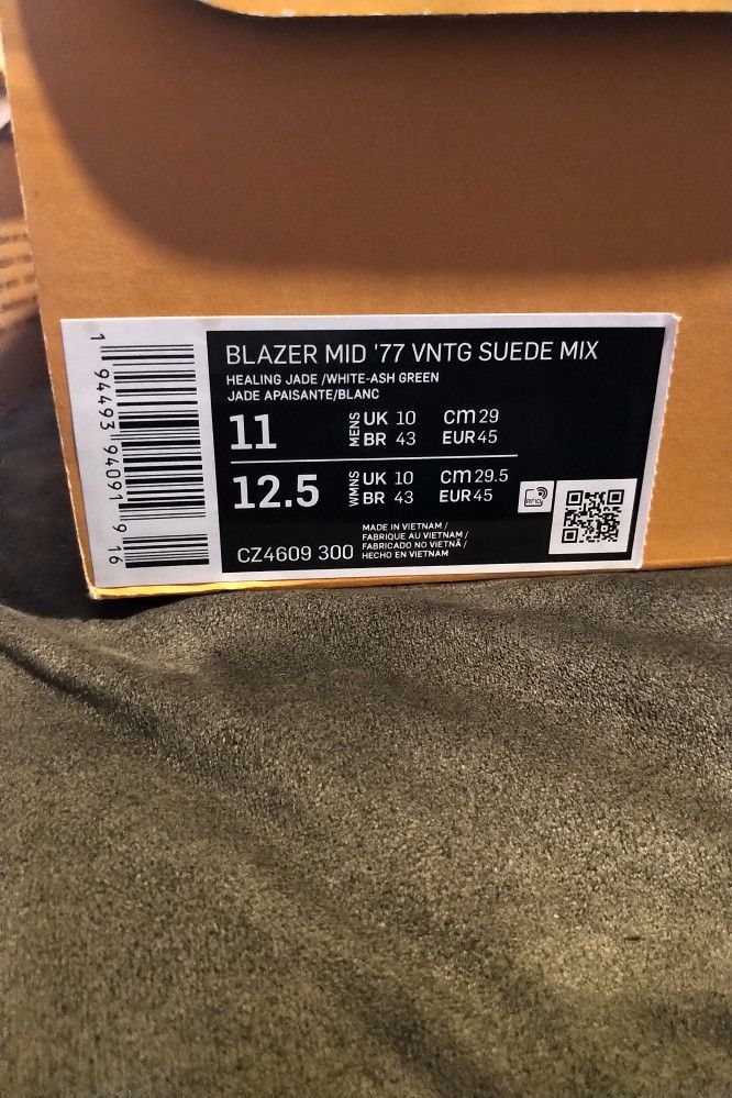 Nike Blazer Mid 77 Healing Jade Size 11