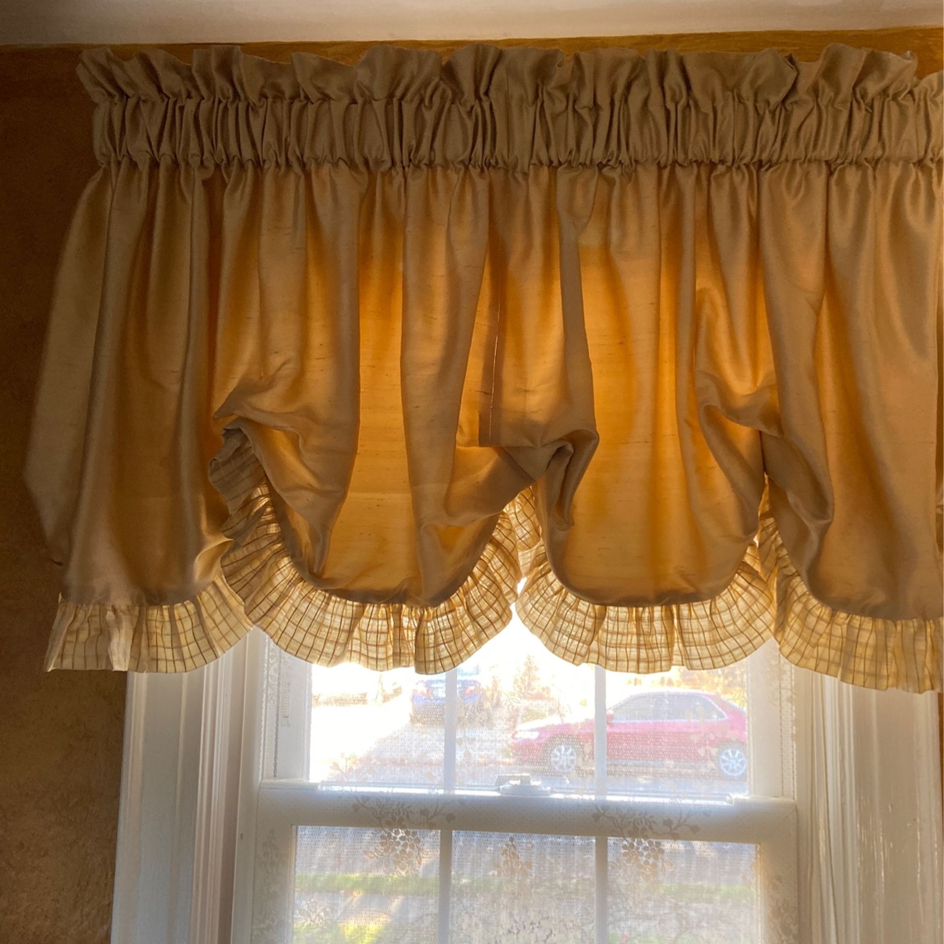 Handmade Silk Balloon Valance ! 6 Pieces !$20 Each