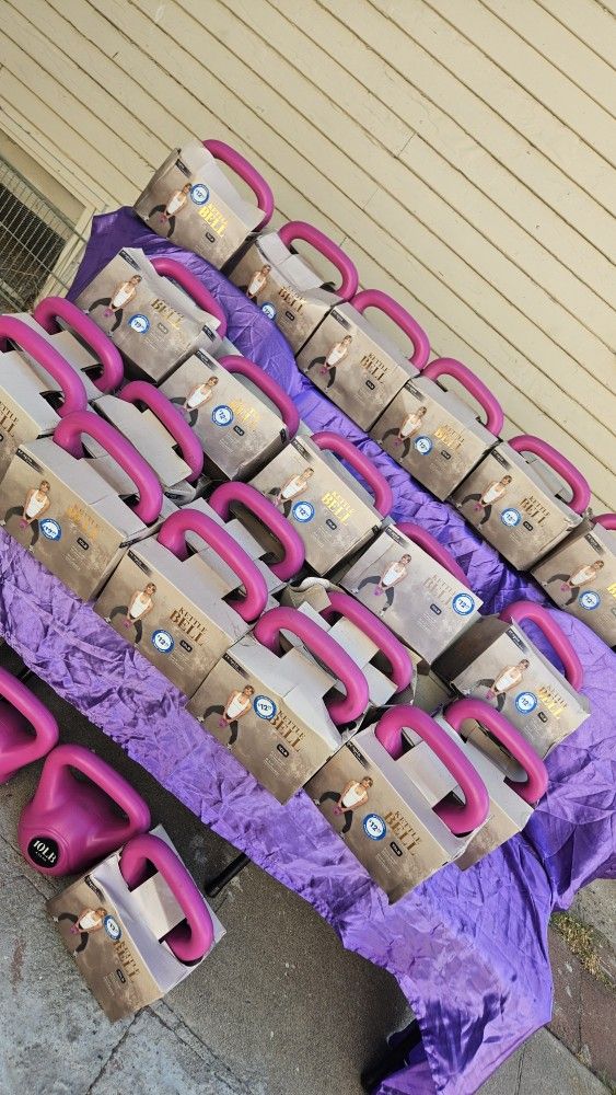 Kettle BELL Weights 10LBS / ONE $10 Or Two For $16 BRAND NEW  Para Su Negocio Tengo 50 Piezas
