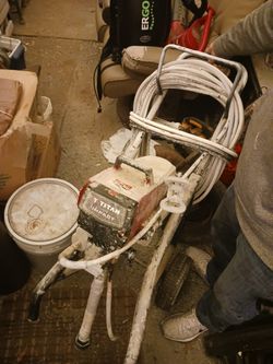 Titan 640 Paint Sprayer
