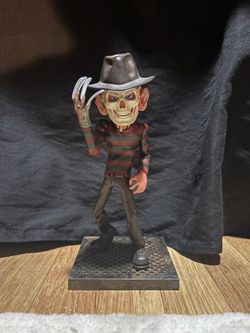Freddy Kruger Terror Vinyl Statue