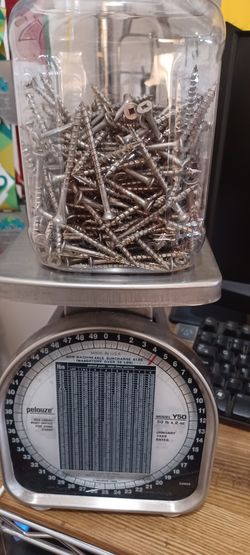 Stainless Steel Deck Screws. 21/2 In Long Hex Head