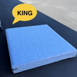 NEW HIGH QUALITY SERTA KING SIZE MEMORY FOAM MATTRESS!! LOW PRICE!! GREAT DEAL!!!