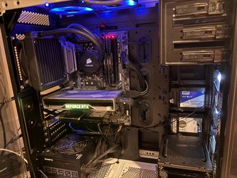 GAMING PC WITH MONITOR AND MOUSE