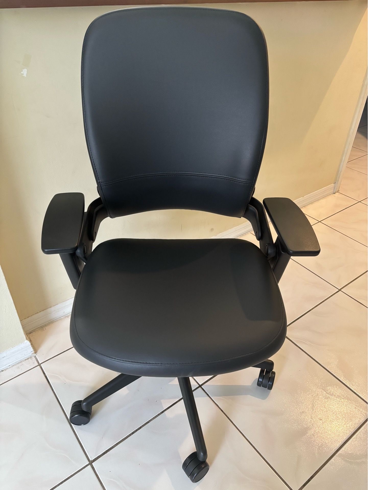 Steelcase Leap leather office chair