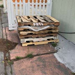 Pallets Free 