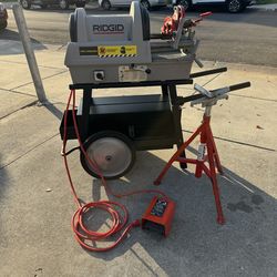 RIDGID 1822-I Auto Chuck Pipe Threading Machine
