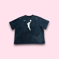 WNBA Nike sportswear loose fit t-shirt black acid wash men’s XL 