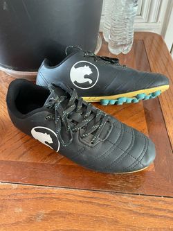 Kids soccer cleats