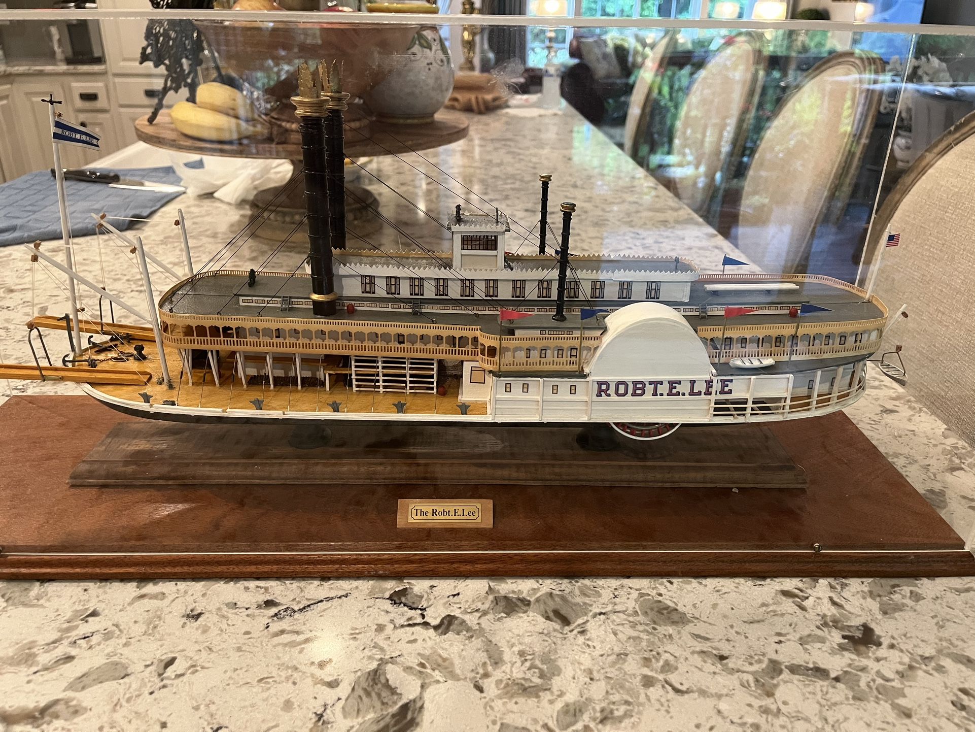 Antique Custom Built Robert E Lee Ship And Case