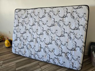 Clean Full Sized Mattress