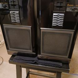 Speakers Dual Piano Black Mitsubishi Really Nice And Very Loud 70 Watts Per Channel