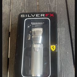 Babyliss Pro  Silver FX Cord/Cordless Clipper New FX870S