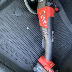 Milwaukee 2738-20 M18 FUEL 18V Lithium-Ion Brushless Cordless 7 in. Variable Speed Polisher