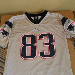 PATRIOTS JERSEY SIZE LARGE YOUTH