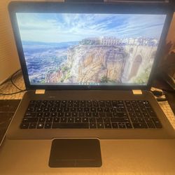 Hp 17” Laptop i7 8gb Ssd Office365 Photoshop Free Mouse