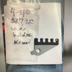 Small Block Chevy 4-spd Spark Plug Wire Retainer 